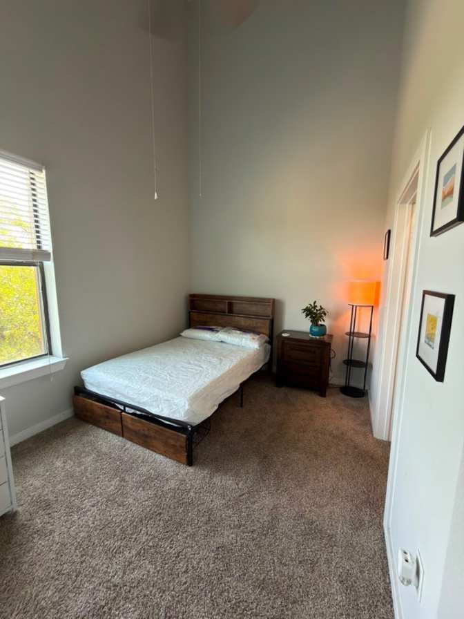 lora's room