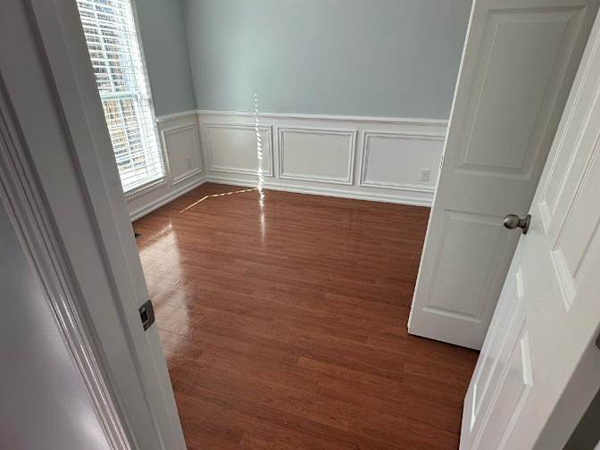 Alcove Rooms's room