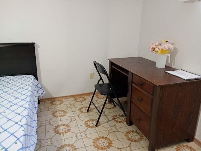 Alice's room
