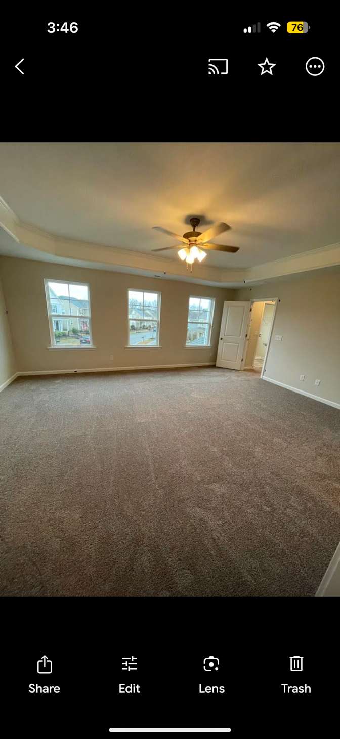 Alcove Rooms's room