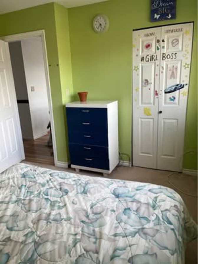 Sharlin's room
