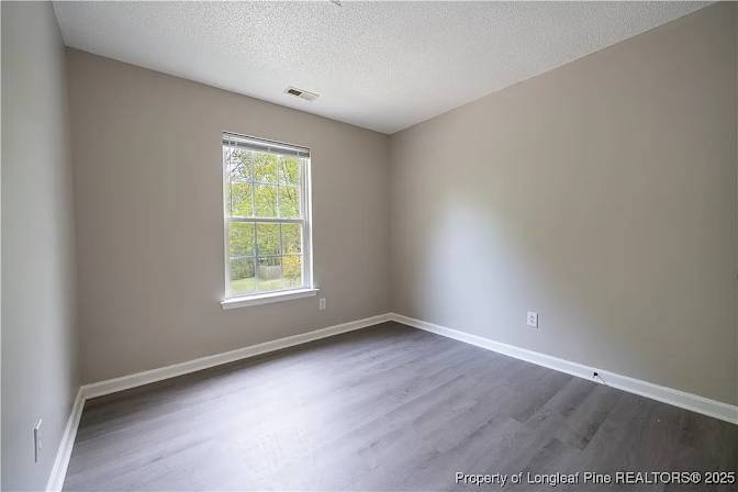 Alcove Rooms's room