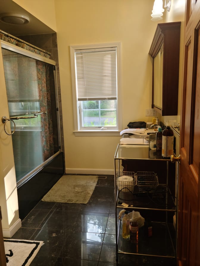 aniesa ali's room