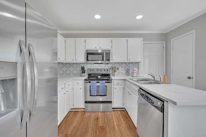 Dynamic Edge Property Solutions's room