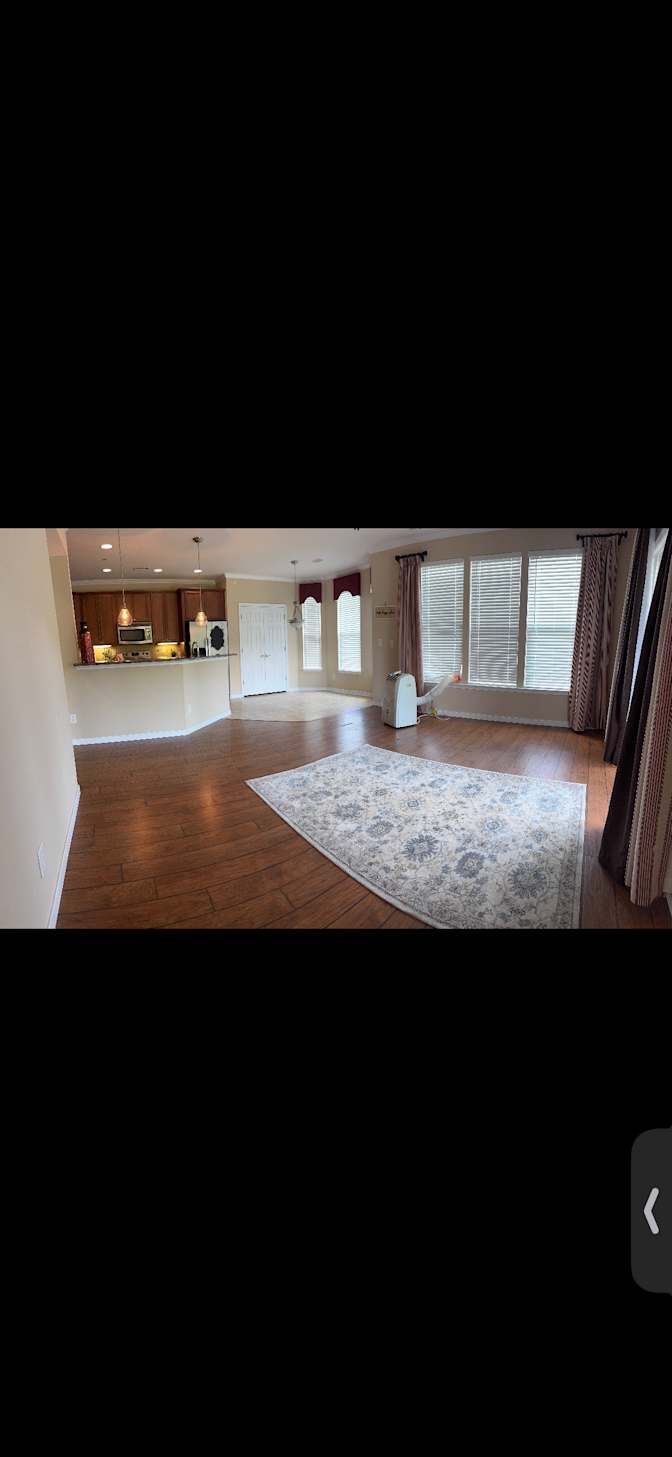 Elayna Hibbert-Claburn's room