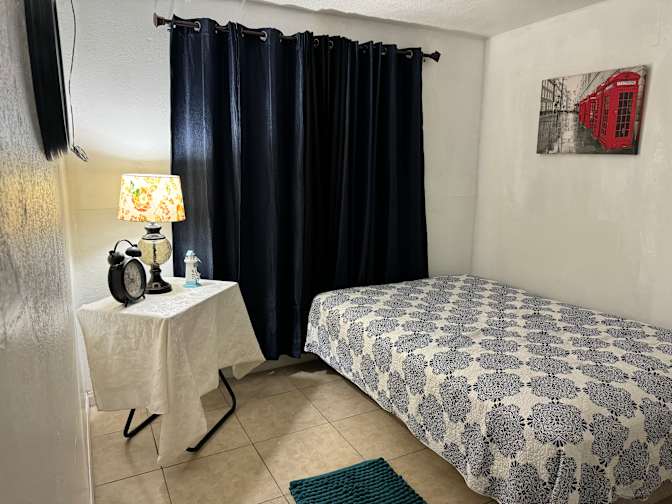 Xiomara's room