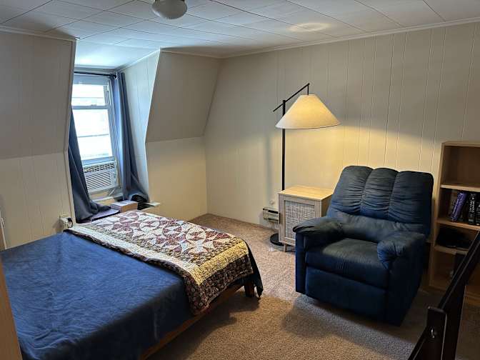 Tomas Angel's room