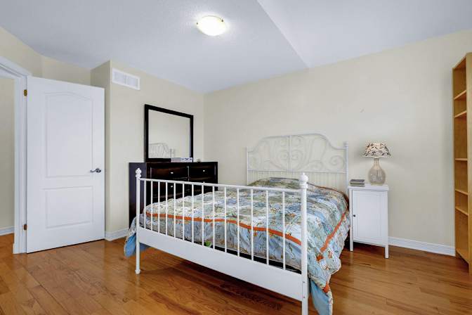 Rent In Ottawa Property Management Inc's room