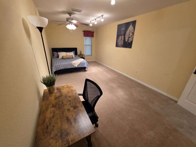 PadSplit's room
