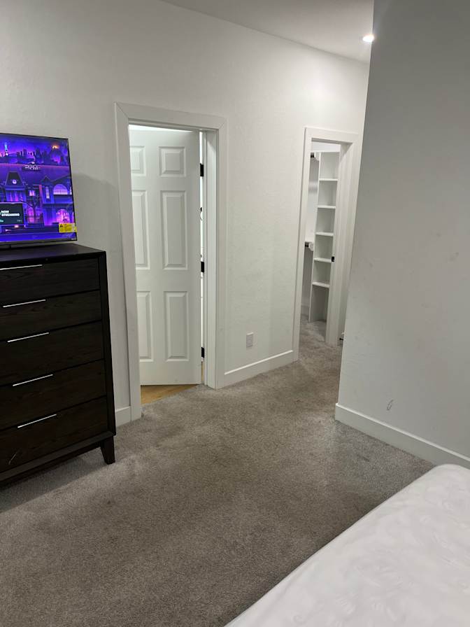 Renold's room