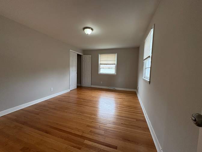 Dynamic Edge Property Solutions's room