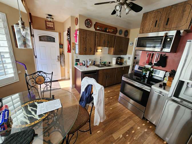 wdrinshed's room