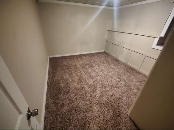 Oren's room
