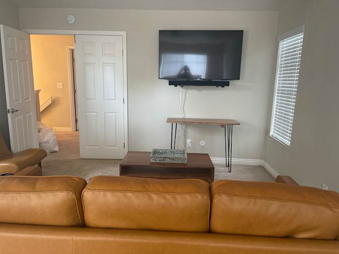 Lynn's room