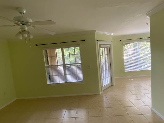 Dee's room