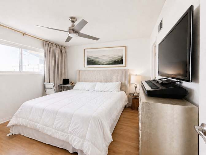 Kim's room