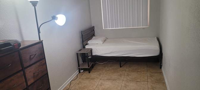 Javier's room