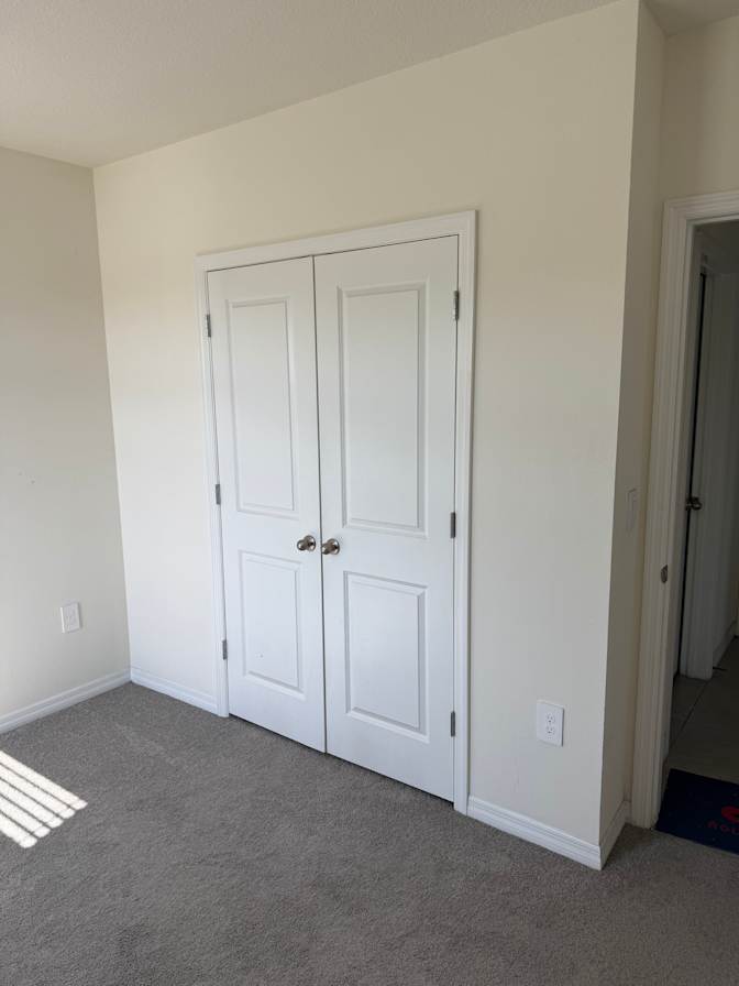 Tirupati's room
