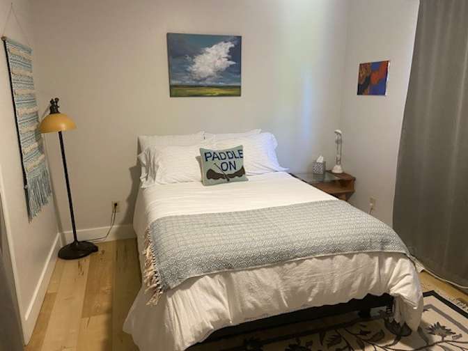 Aura Carr's room