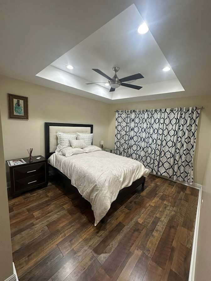 Rolando's room
