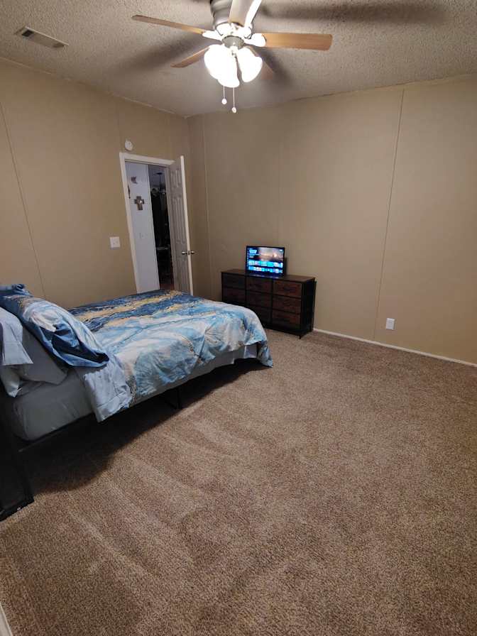 Antoinette's room