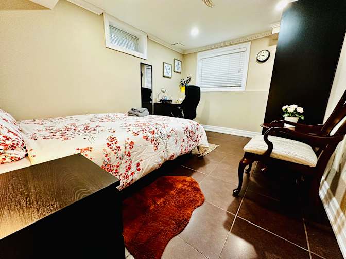 Jo's room