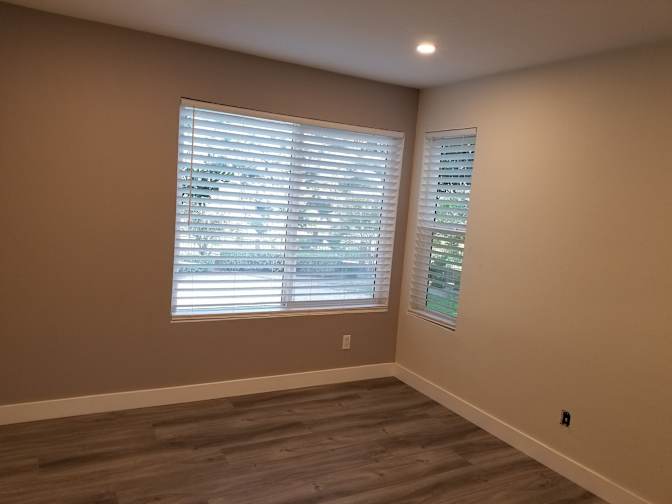 Luis's room