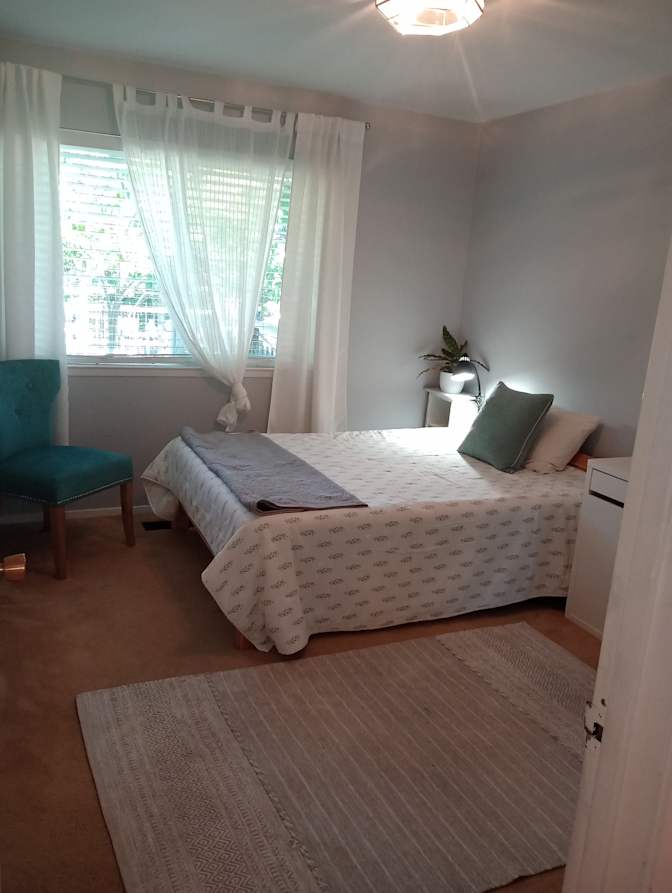 Andrea's room