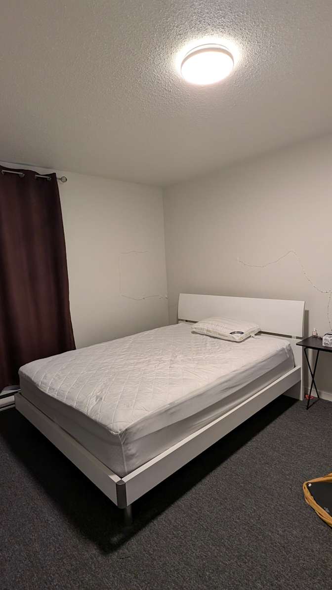Ange's room
