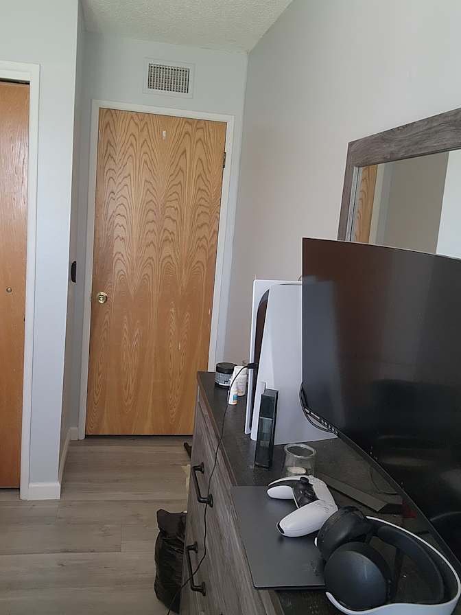 Prasadi's room