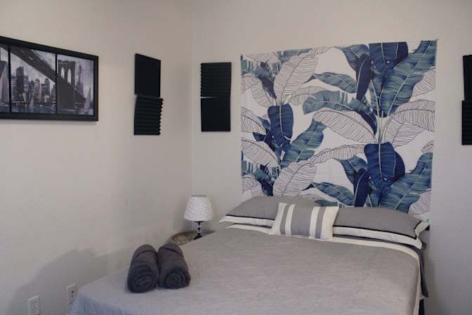 Ines's room