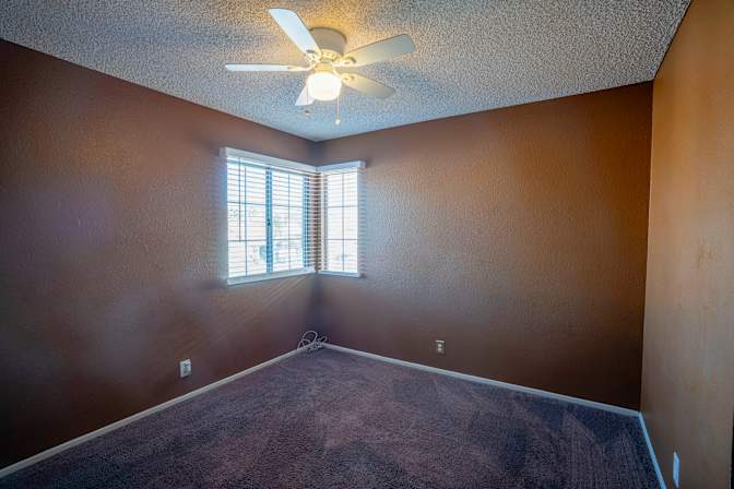 LaTecia Yarbrough Property Manager's room