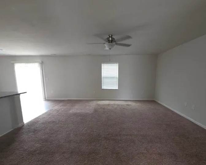 Alcove Rooms's room