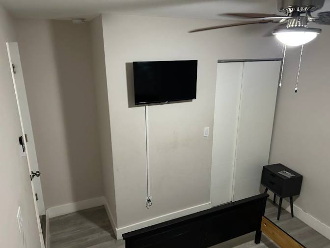 Andrei Dolnikau's room