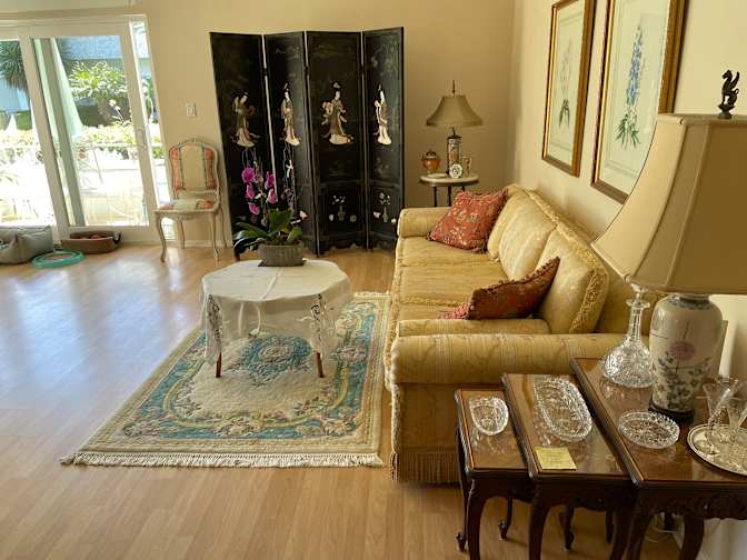 Suzanne's room