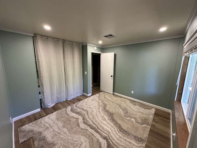 Chandra Bernd's room