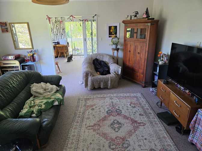 Chrisinda Edmonds's room