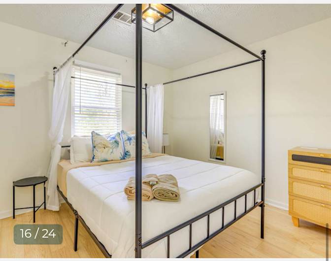 Liz's room