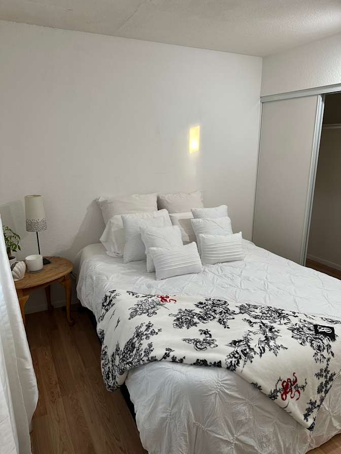 Carmina's room