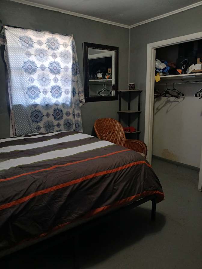 Lisa's room