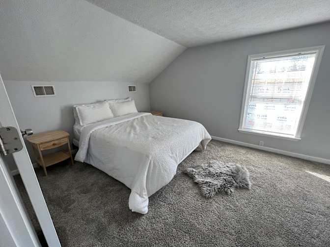 Reign's room