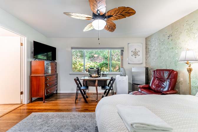 Sage Taylor Kingsley's room