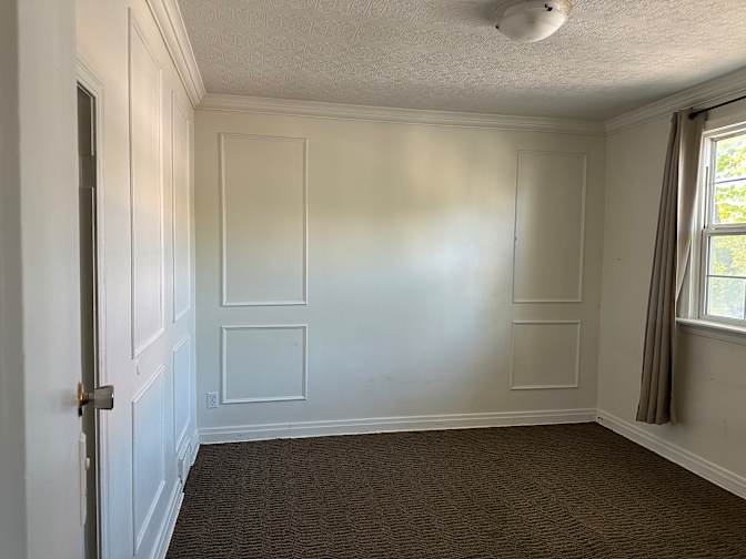 D's room