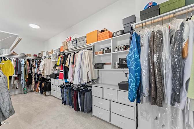 Alcove Rooms's room