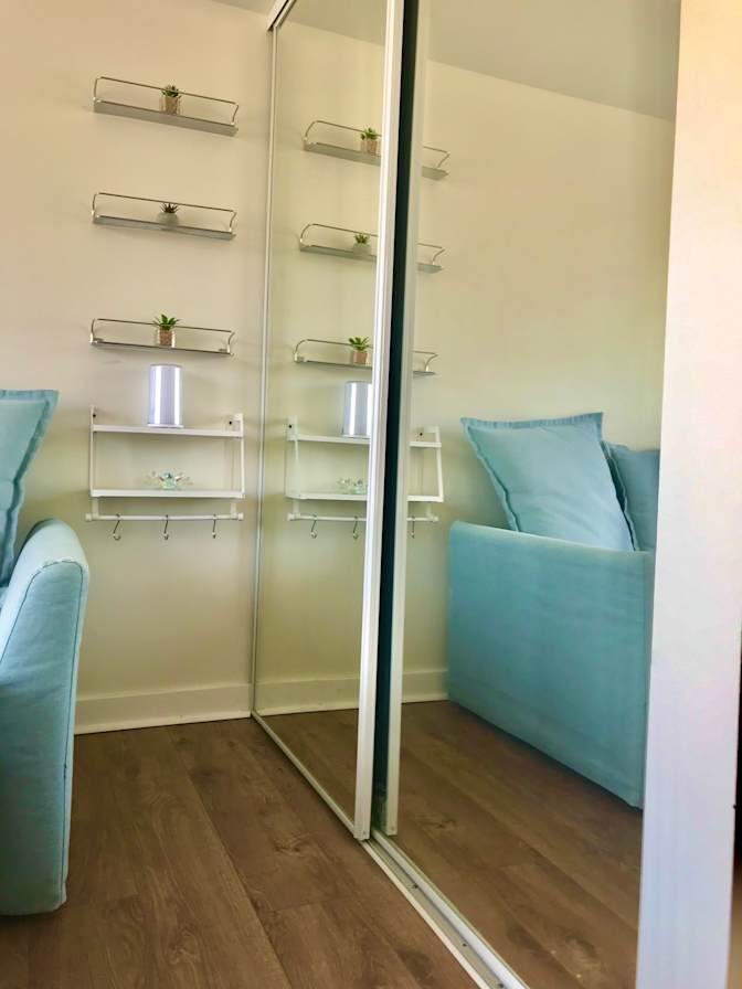 Suzanne's room