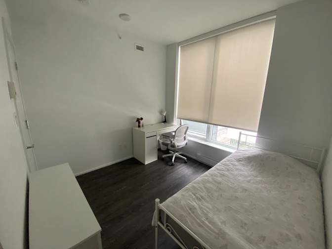 Jin's room
