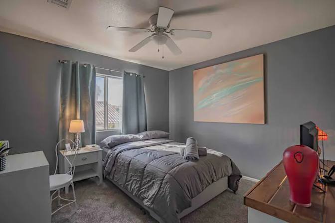 Mary J~'s room