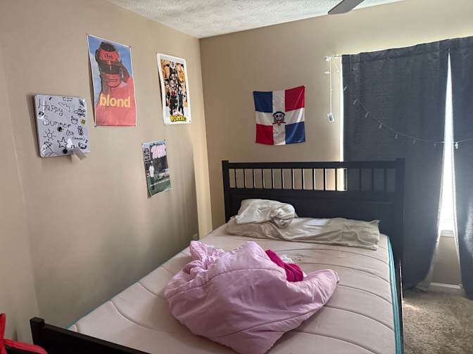Alcove Rooms's room