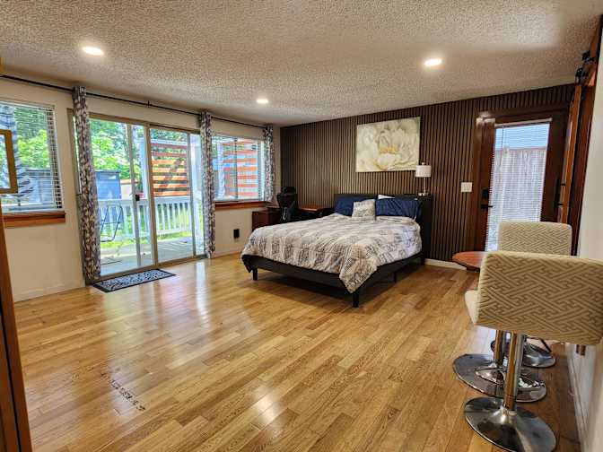 Avishek's room