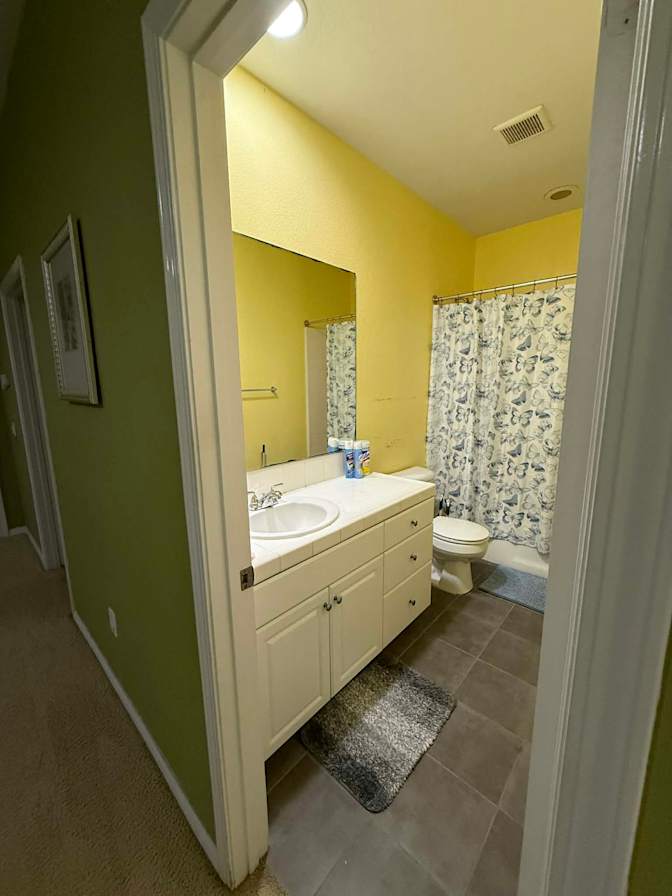 Jennifer's room